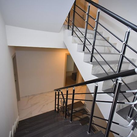 Hotel Avenue 30 Erywań Zewnętrze zdjęcie