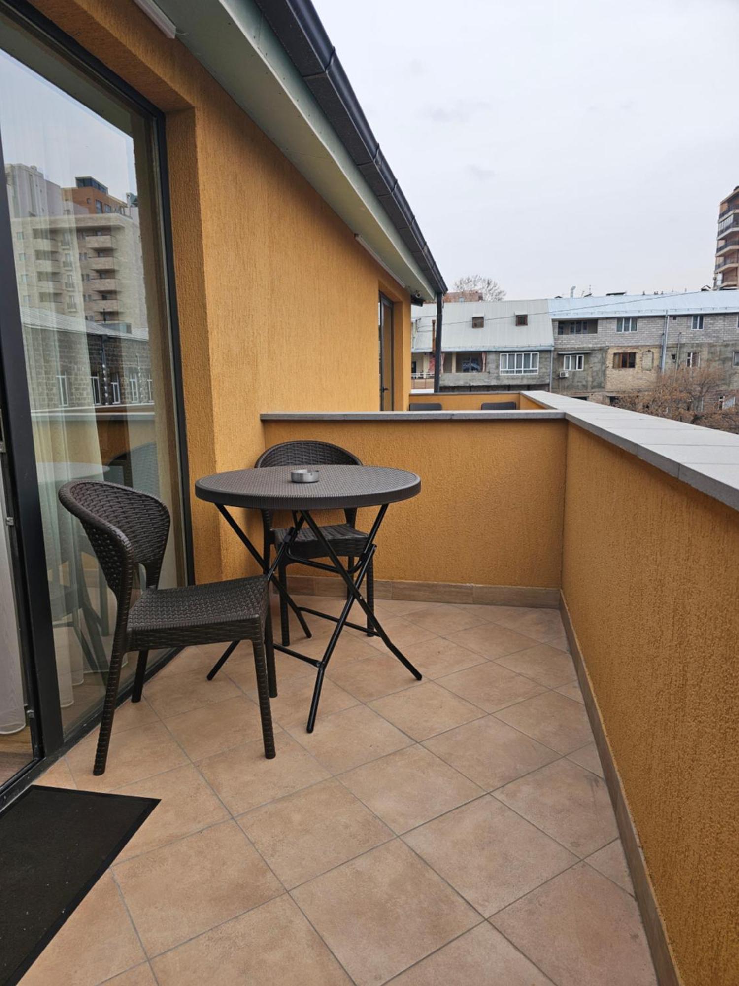 Hotel Avenue 30 Erywań Zewnętrze zdjęcie