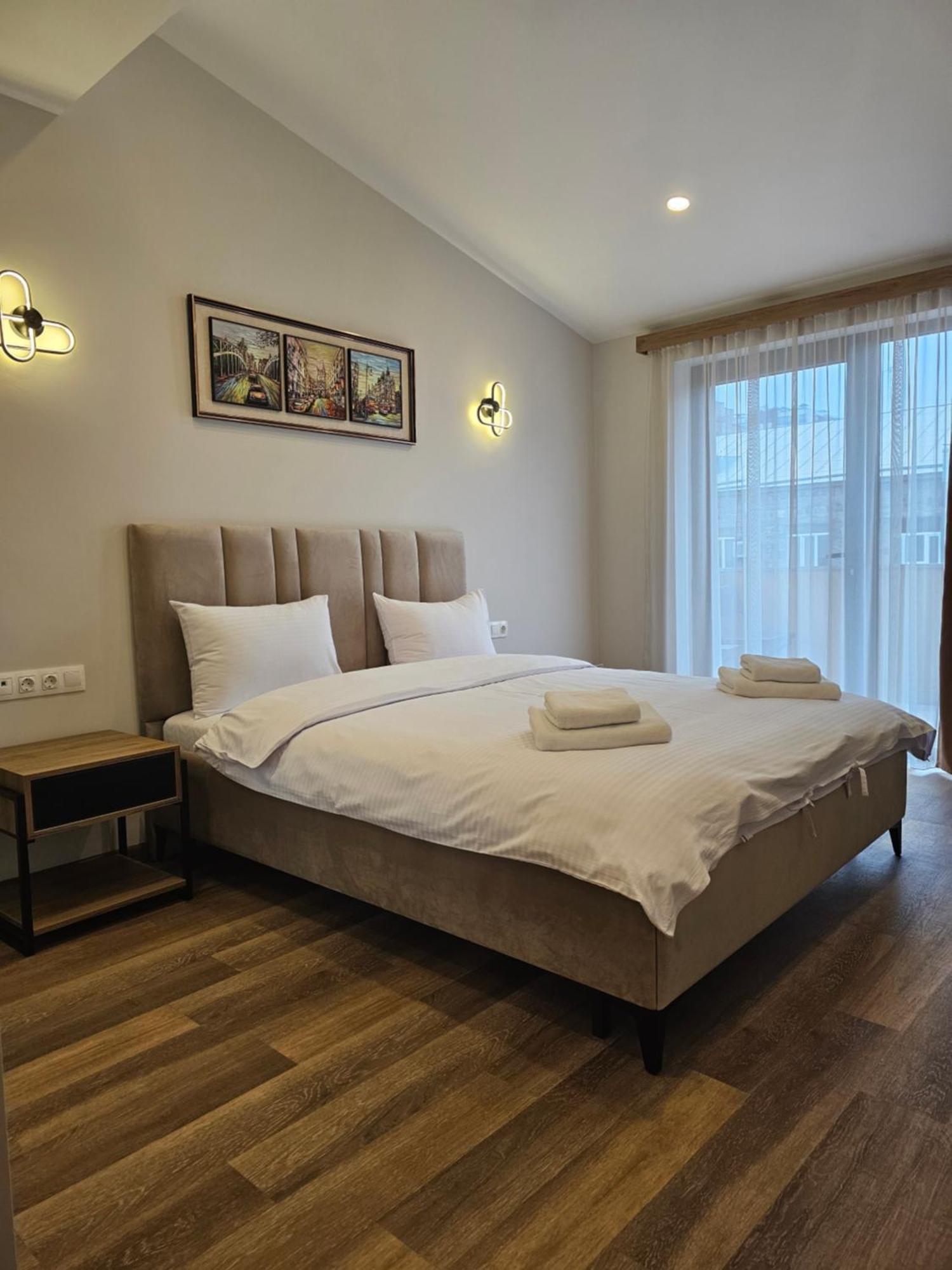 Hotel Avenue 30 Erywań Zewnętrze zdjęcie