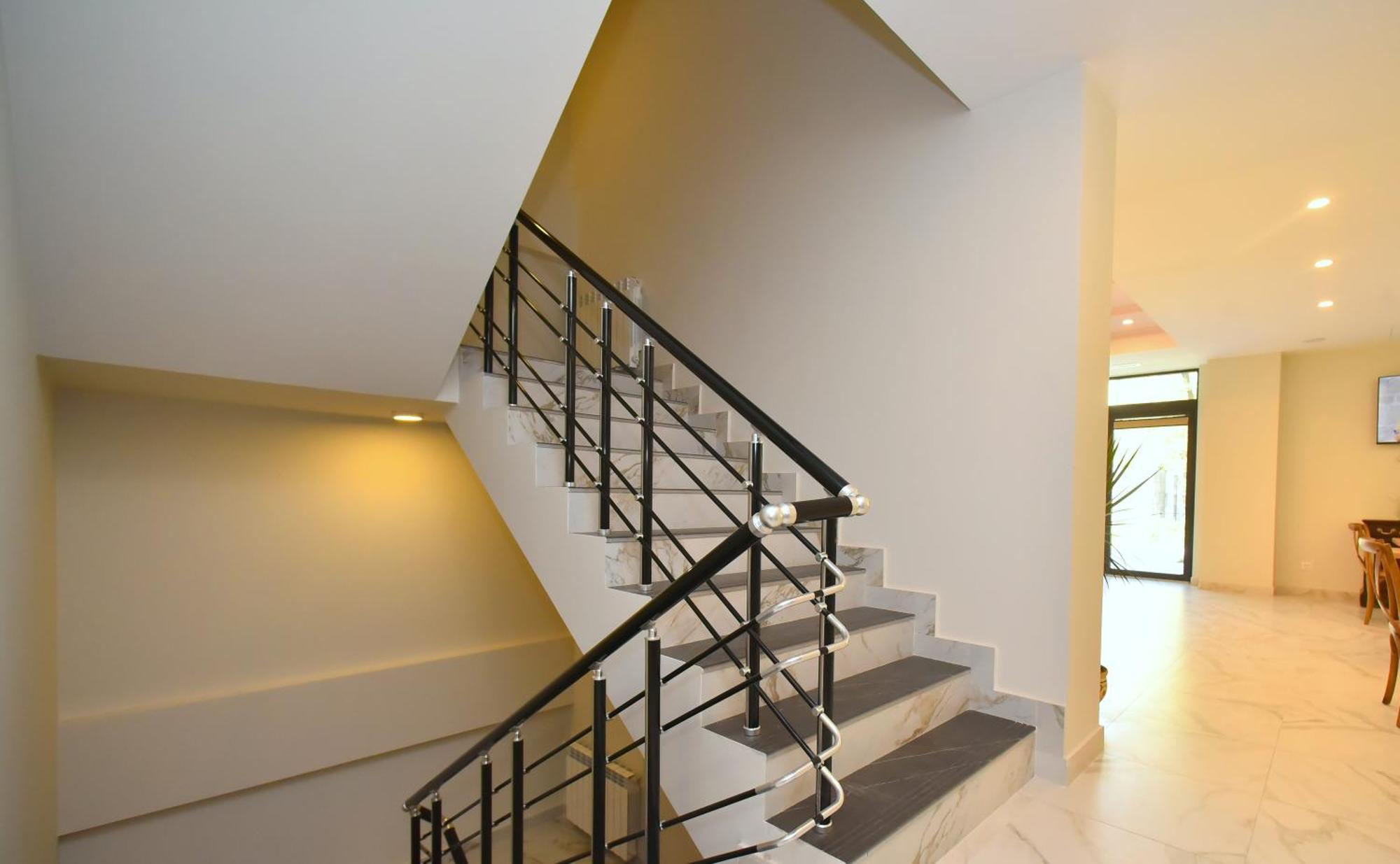 Hotel Avenue 30 Erywań Zewnętrze zdjęcie