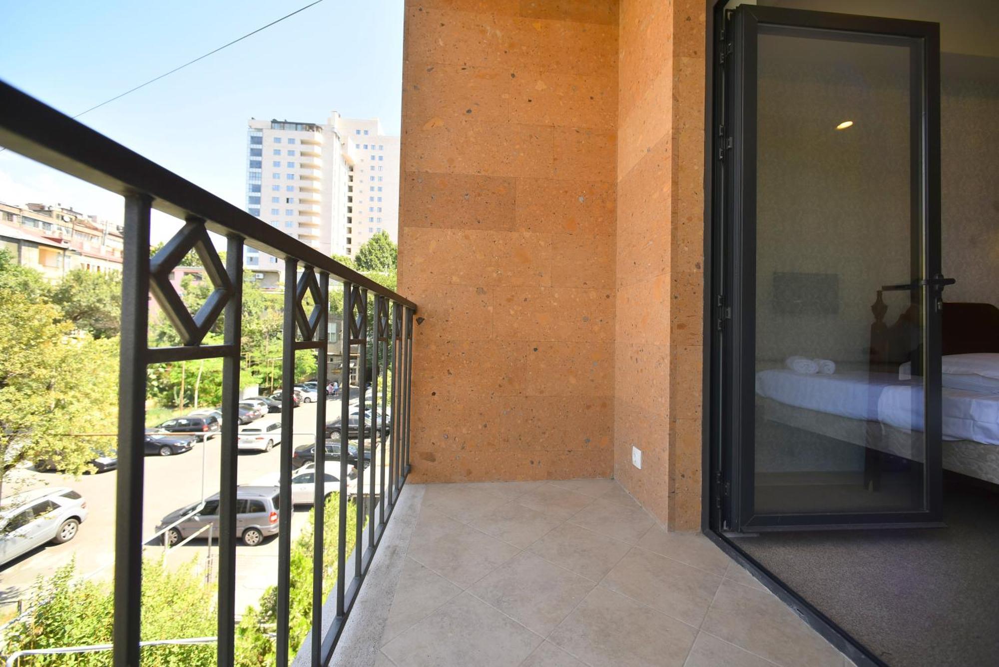 Hotel Avenue 30 Erywań Zewnętrze zdjęcie