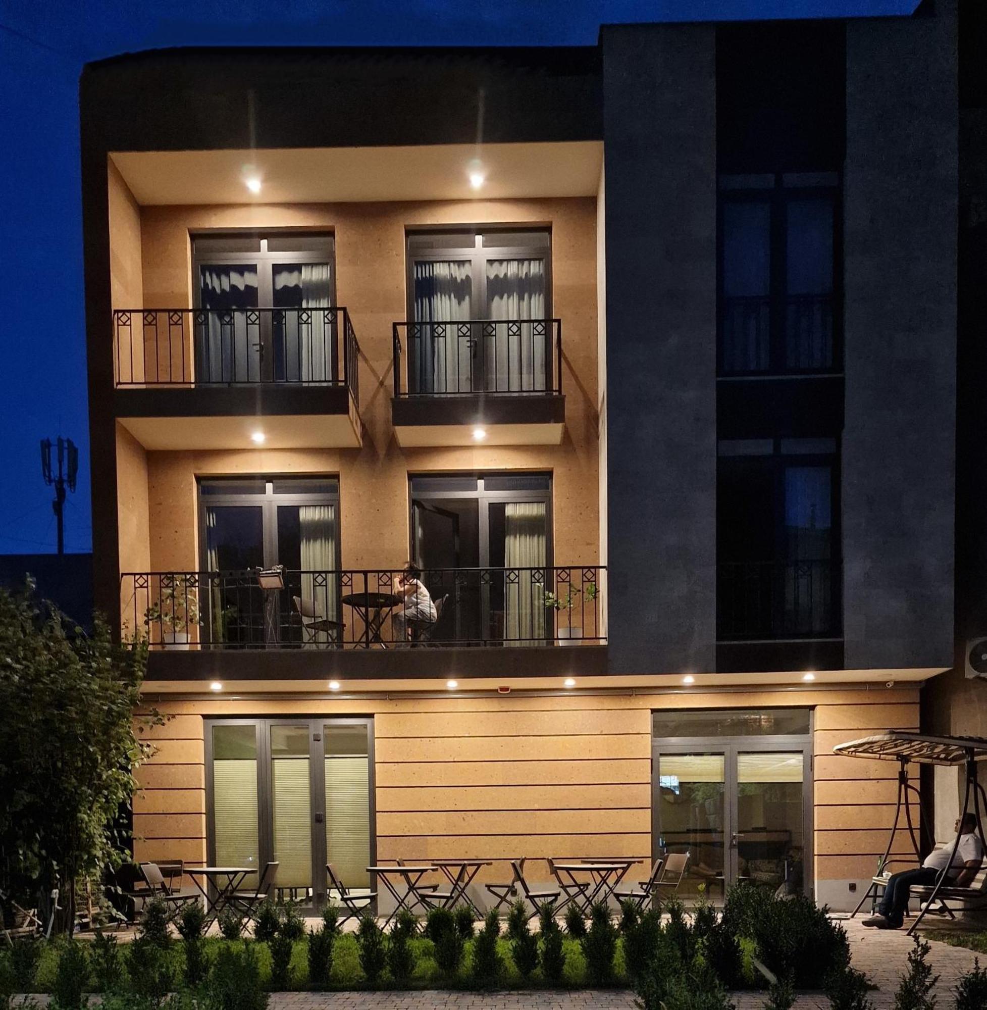 Hotel Avenue 30 Erywań Zewnętrze zdjęcie
